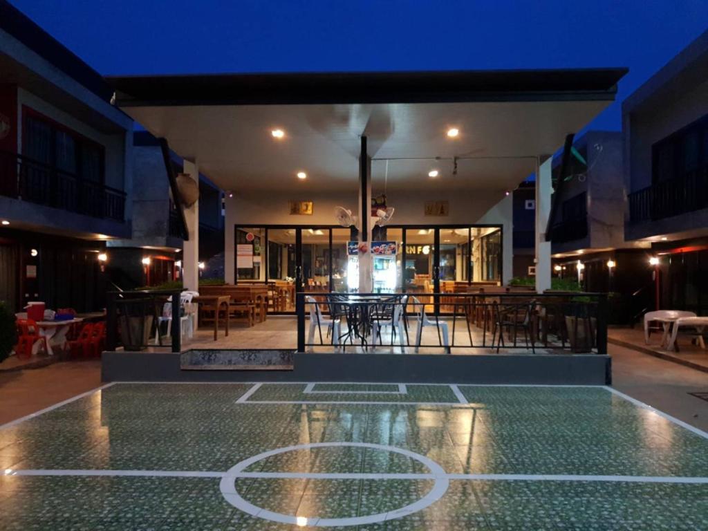 Kohlarn Fc Hotel Екстериор снимка